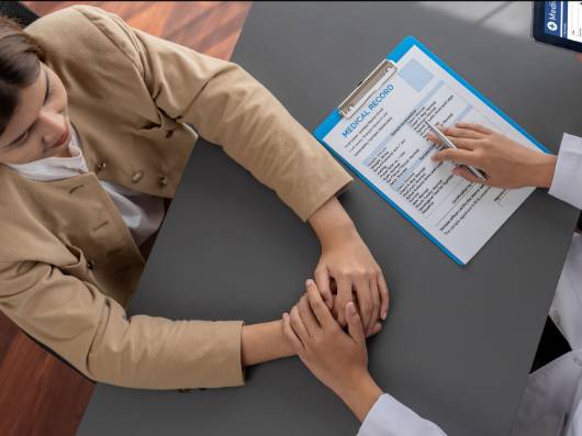 aGENT hELPING sENIOR